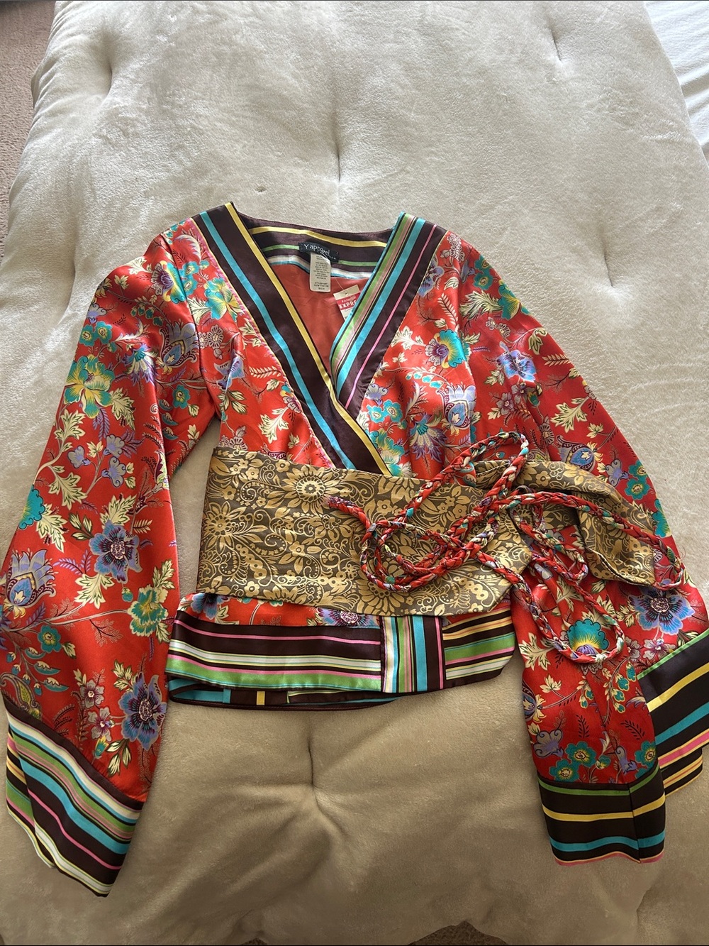 Women’s Kimono Style, Tie-waist Blouse.